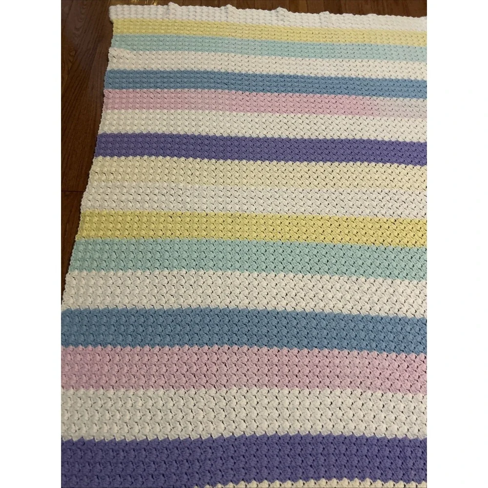 Handmade Knit Vintage White Pink Yellow Blue Afghan Blanket‎ Soft Retro 58